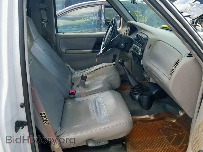 2000 Mazda B2500 (VIN 4F4YR12C5YTM16181) — фото 5 из 10