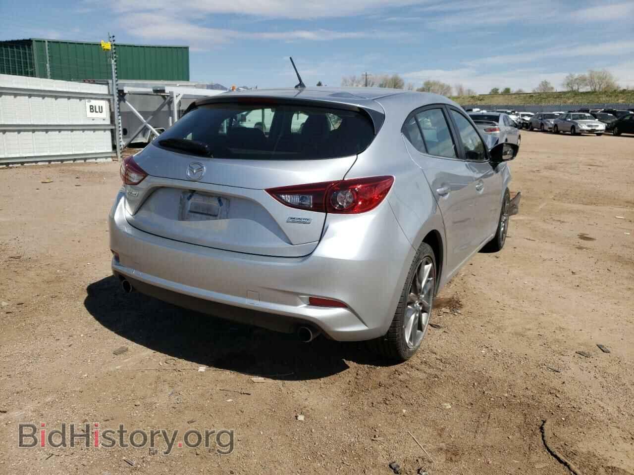 2018 MAZDA 3 - VIN: 3MZBN1L30JM266538 - Фото 4