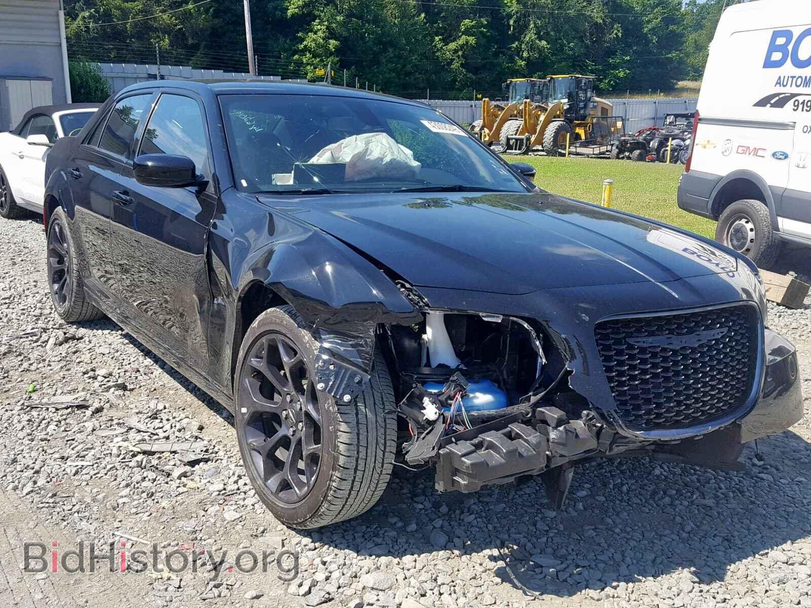 Фотография 2C3CCABG4KH618039 - CHRYSLER 300 2019