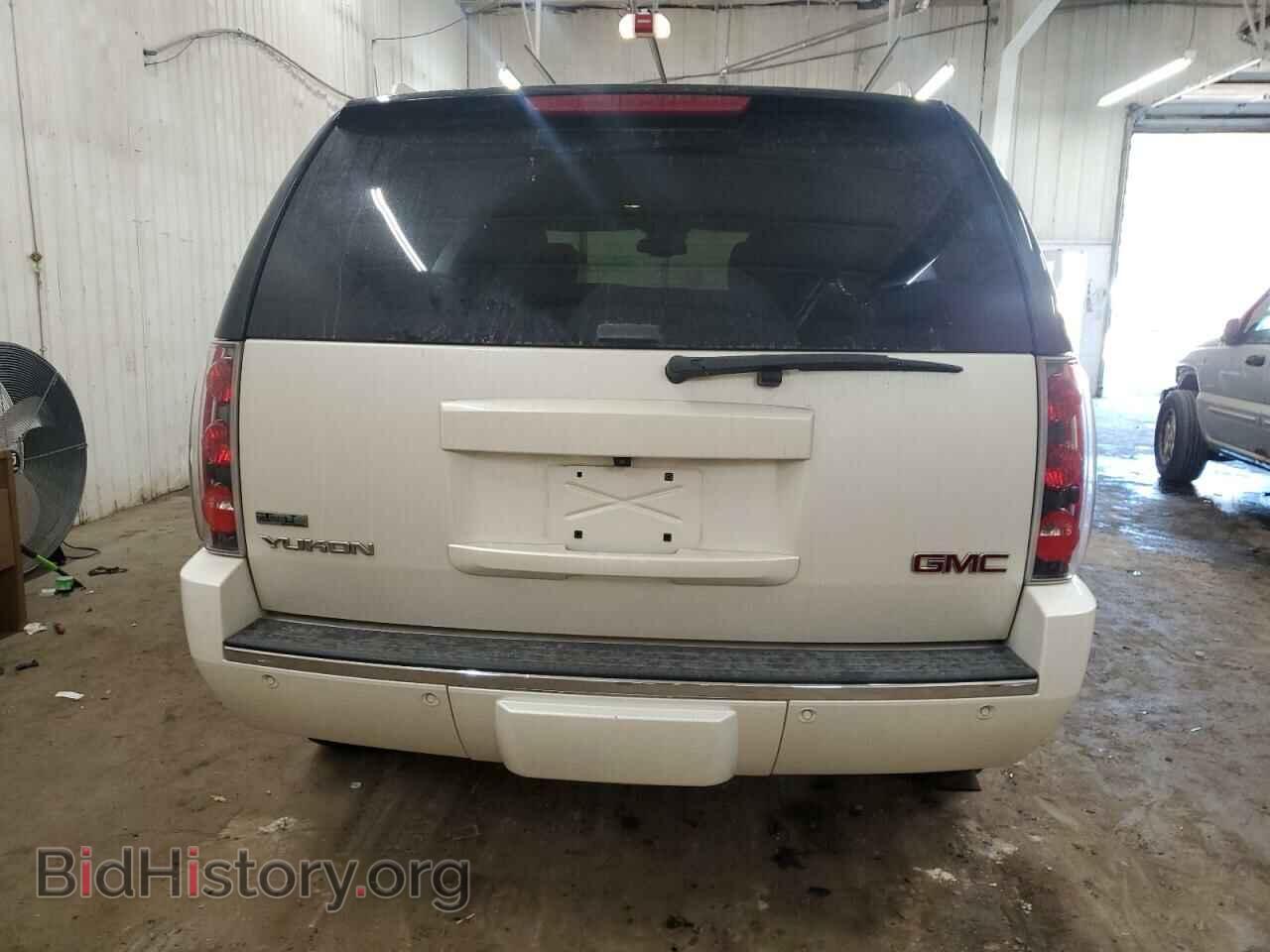 2011 GMC YUKON - VIN: 1GKS2EEF9BR367141 - Photo 6