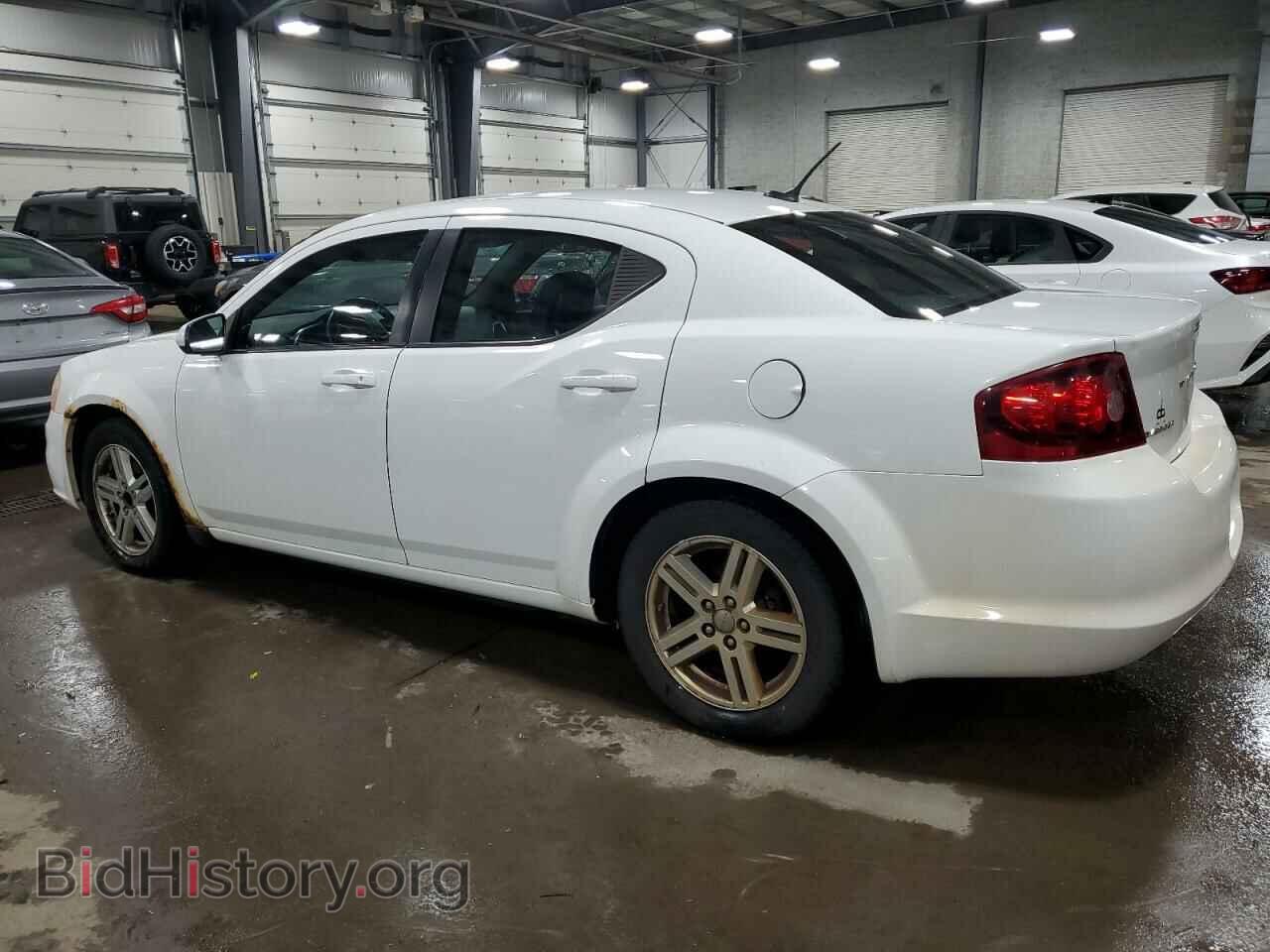 2011 DODGE AVENGER - VIN: 1B3BD1FB9BN577175 - Фото 2