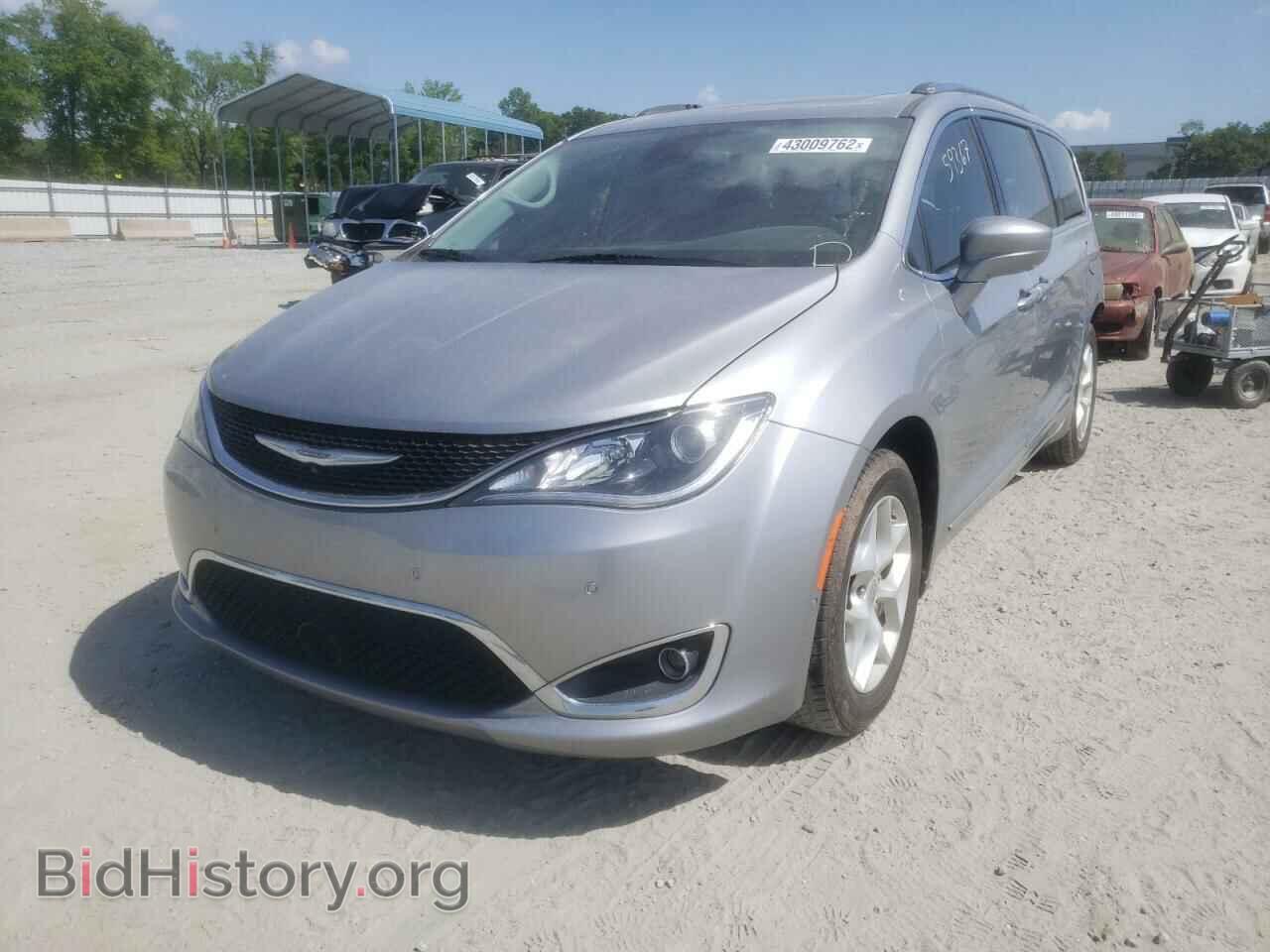 2018 CHRYSLER PACIFICA - VIN: 2C4RC1EG2JR132484 - Фото 2