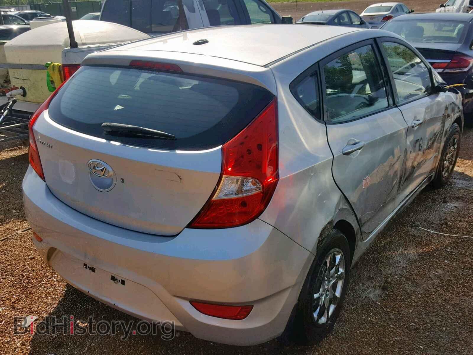 2013 HYUNDAI ACCENT - VIN: KMHCT5AE8DU078922 - Фото 4