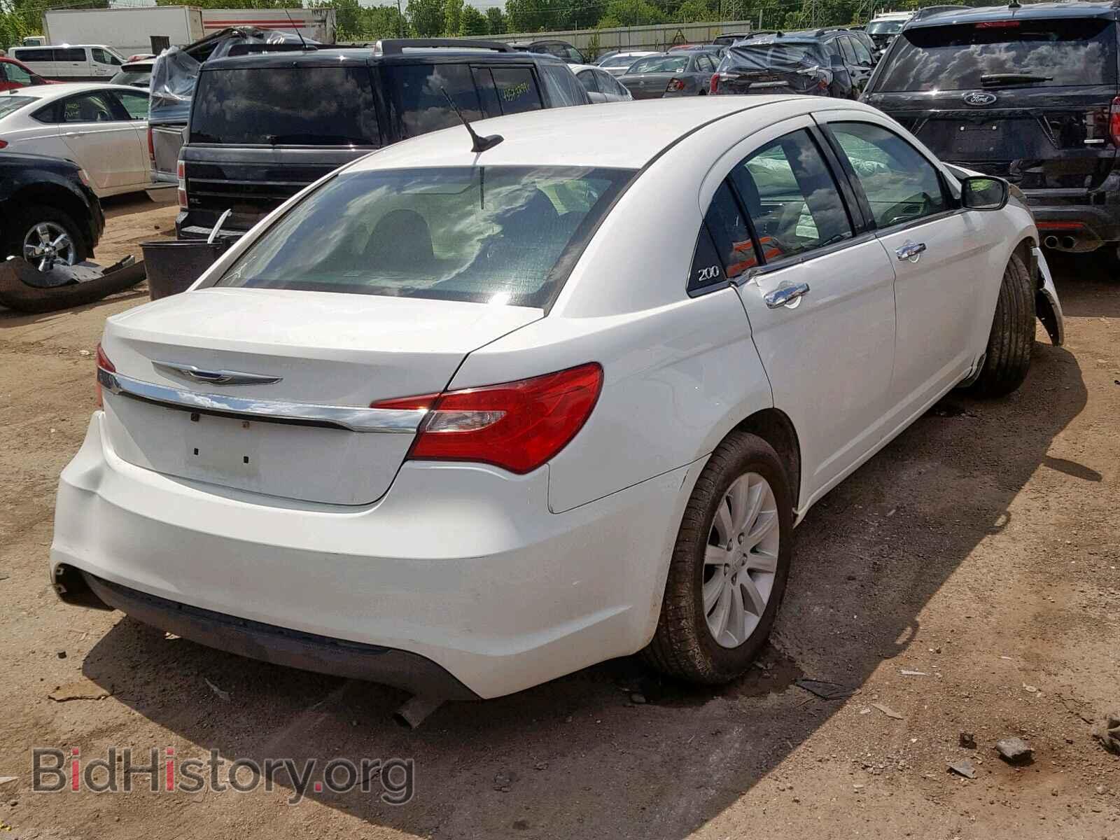 2012 CHRYSLER 200 - VIN: 1C3CCBCB1CN284800 - Фото 4