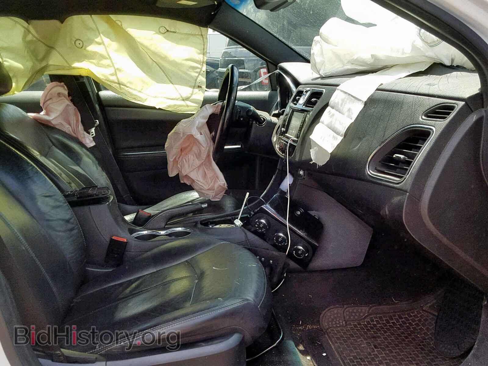 2012 CHRYSLER 200 - VIN: 1C3CCBCB1CN284800 - Фото 5