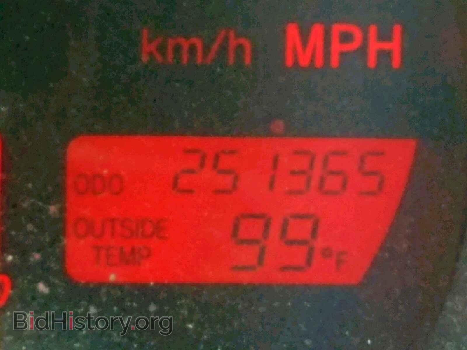 2003 TOYOTA COROLLA - VIN: 2T1KR32E43C069423 - Фото 8