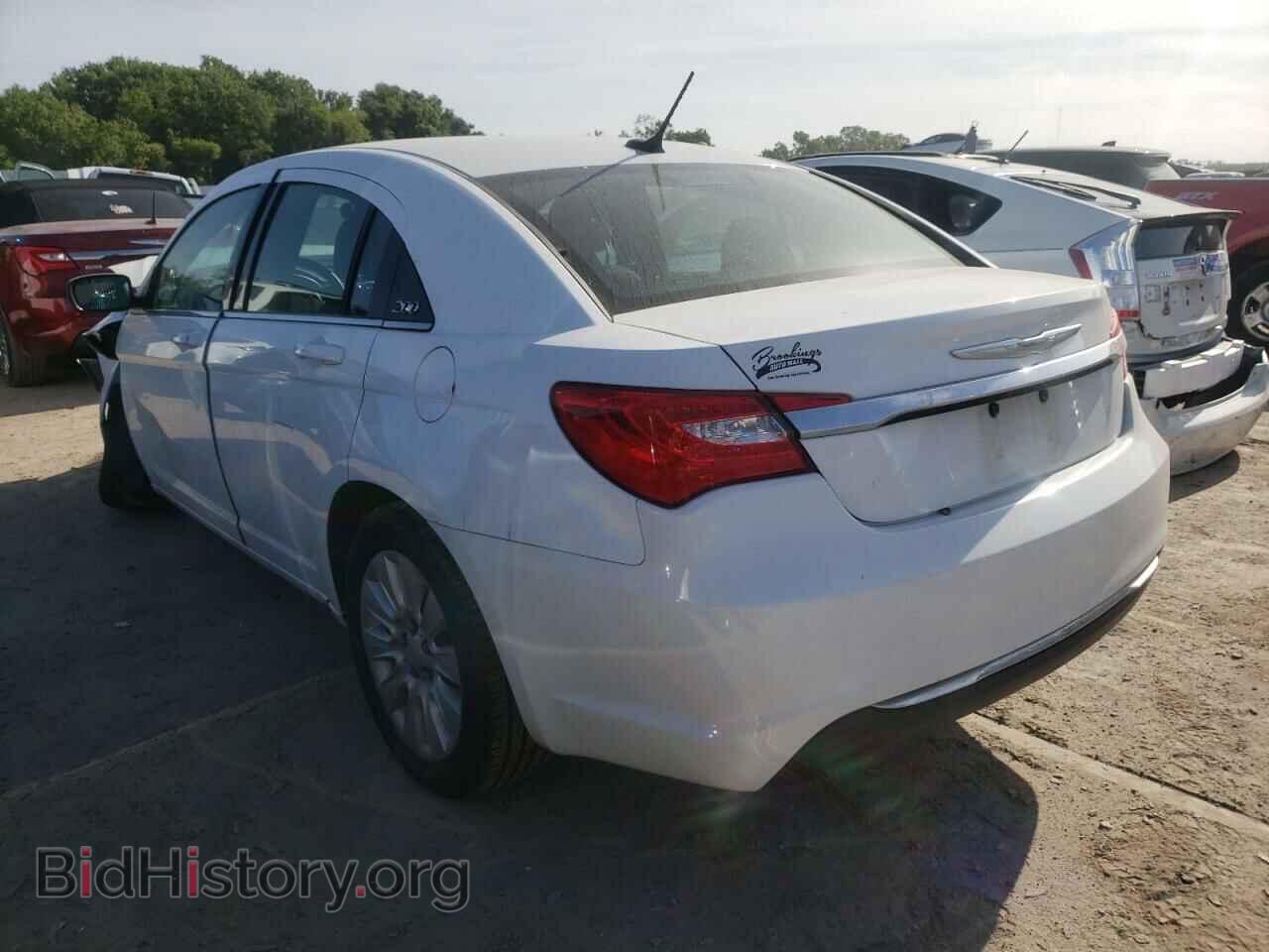 2011 CHRYSLER 200 - VIN: 1C3BC4FBXBN570629 - Фото 3