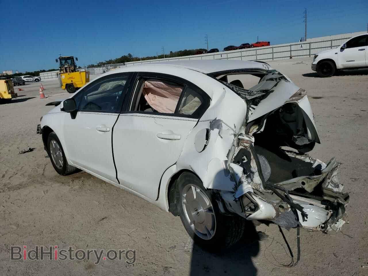 2012 HONDA CIVIC - VIN: 2HGFB2F67CH521584 - Фото 2
