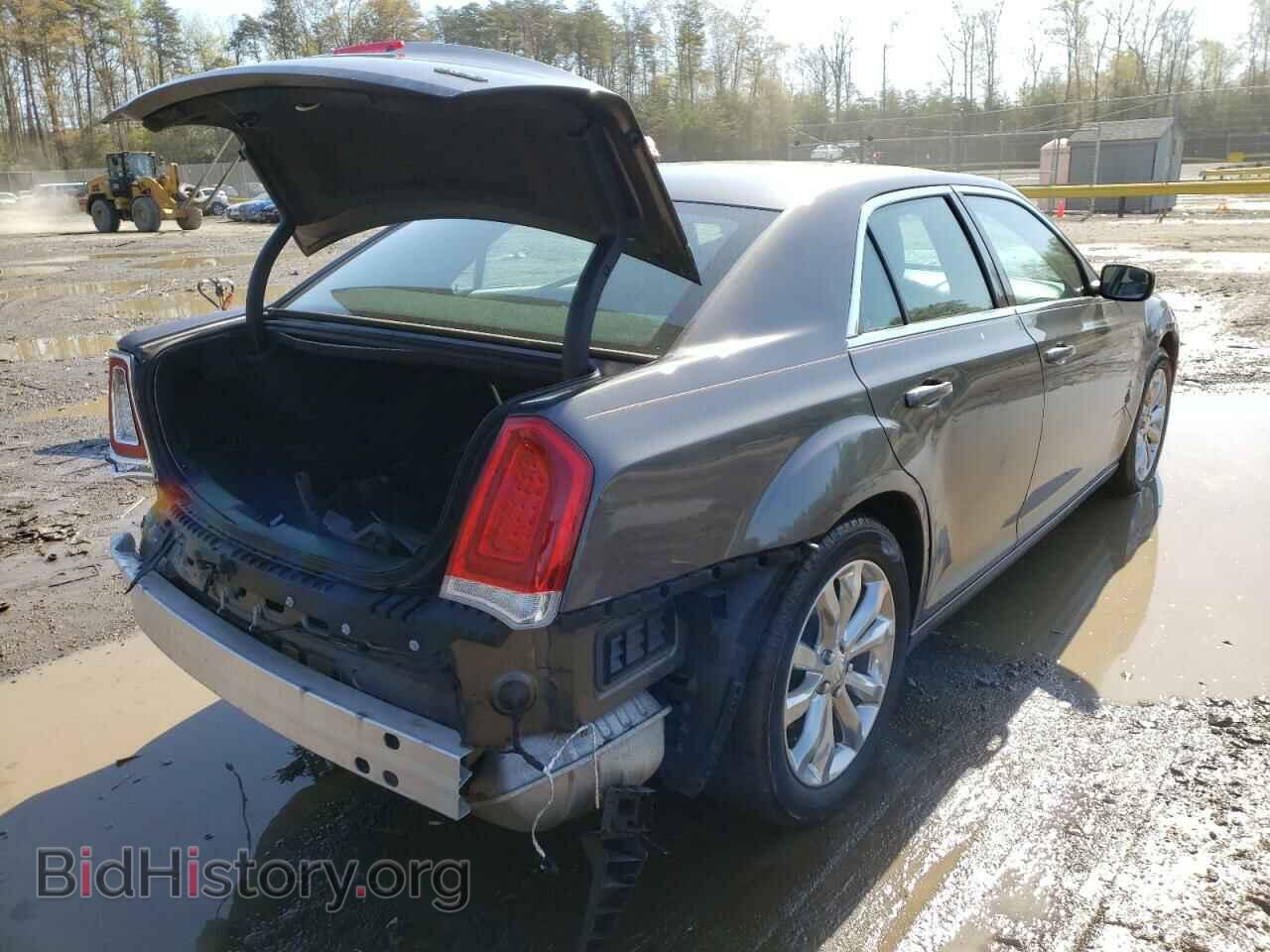 2017 CHRYSLER 300 - VIN: 2C3CCARG7HH582622 - Фото 4