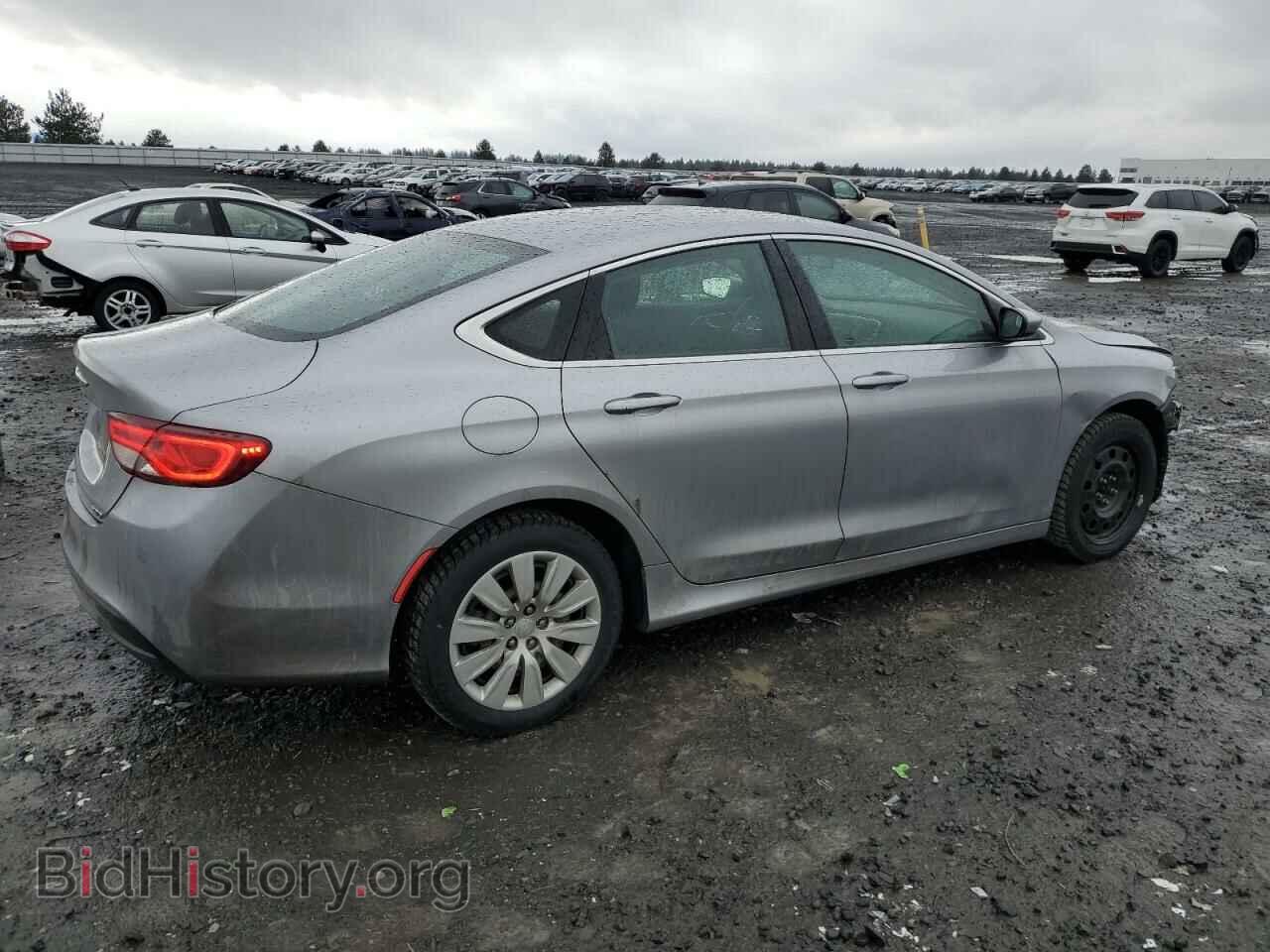 2016 CHRYSLER 200 - VIN: 1C3CCCFB8GN175113 - Фото 3