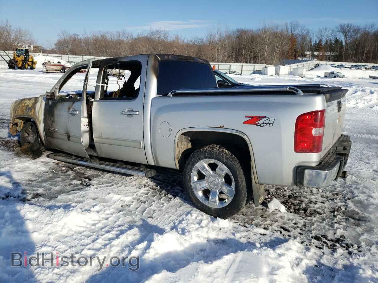 2011 CHEVROLET SILVERADO - VIN: 1GCPKTE33BF147720 - Фото 2