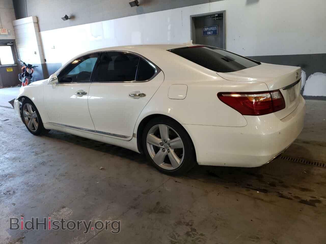 2012 LEXUS LS460 - VIN: JTHBL5EF1C5111625 - Photo 2
