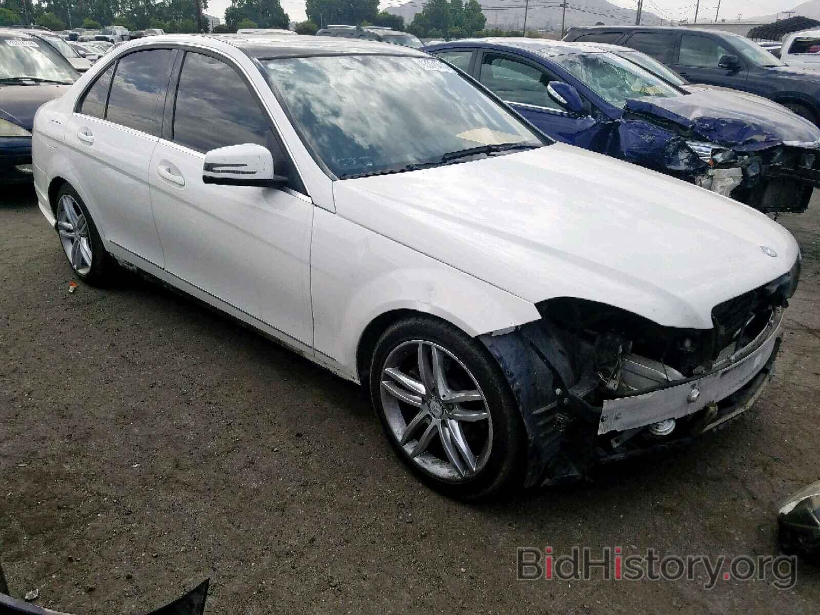 Photo WDDGF4HB2DA746854 - MERCEDES-BENZ C 250 2013