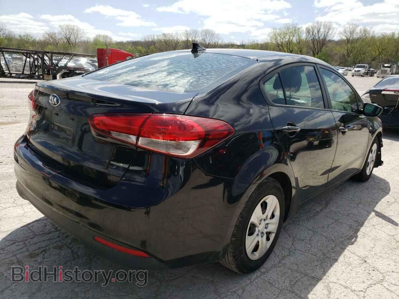 2017 KIA FORTE - VIN: 3KPFK4A73HE035013 - Фото 4