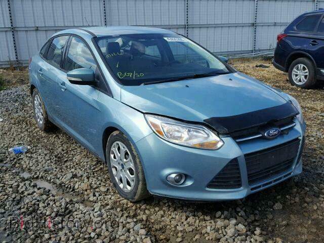 2012 Ford FOCUS Focus SE (VIN 1FAHP3F21CL212567) — фото 1 из 10, Copart, повреждение: задняя часть