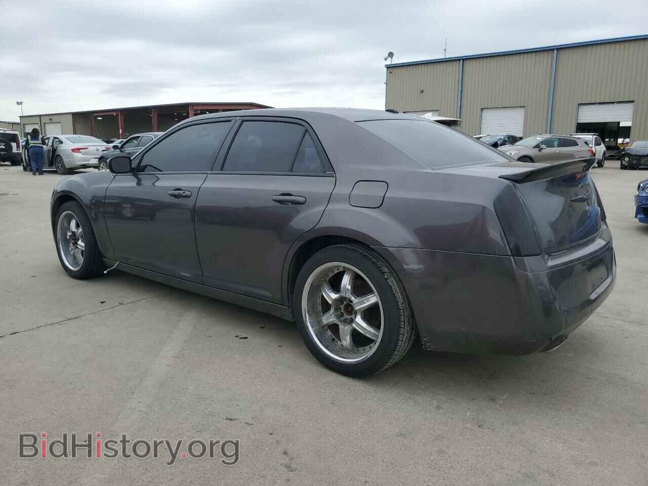 2013 CHRYSLER 300 - VIN: 2C3CCABG2DH728137 - Фото 2