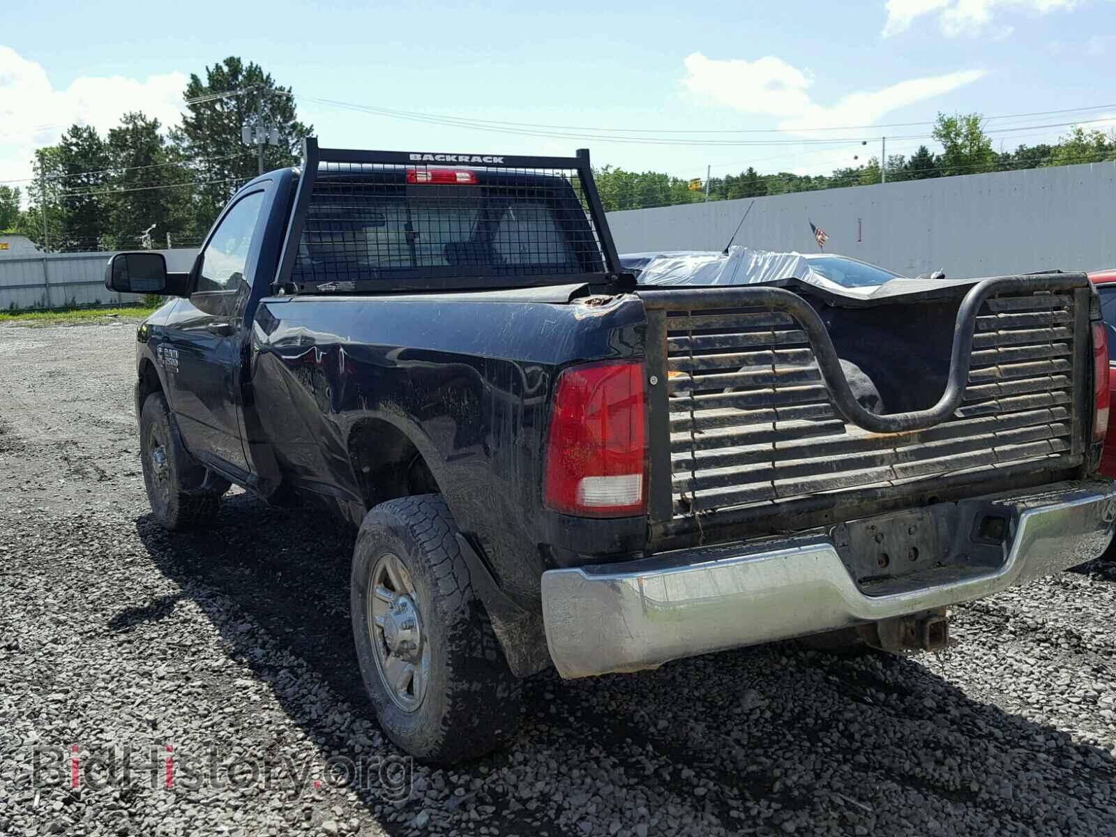 2015 RAM 2500 ST - VIN: 3C6MR5AL0FG528839 - Фото 3