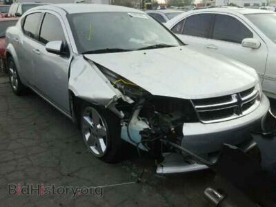 2011 Dodge AVENGER Avenger LU, серебристый — VIN 1B3BD2FG4BN523820, Copart