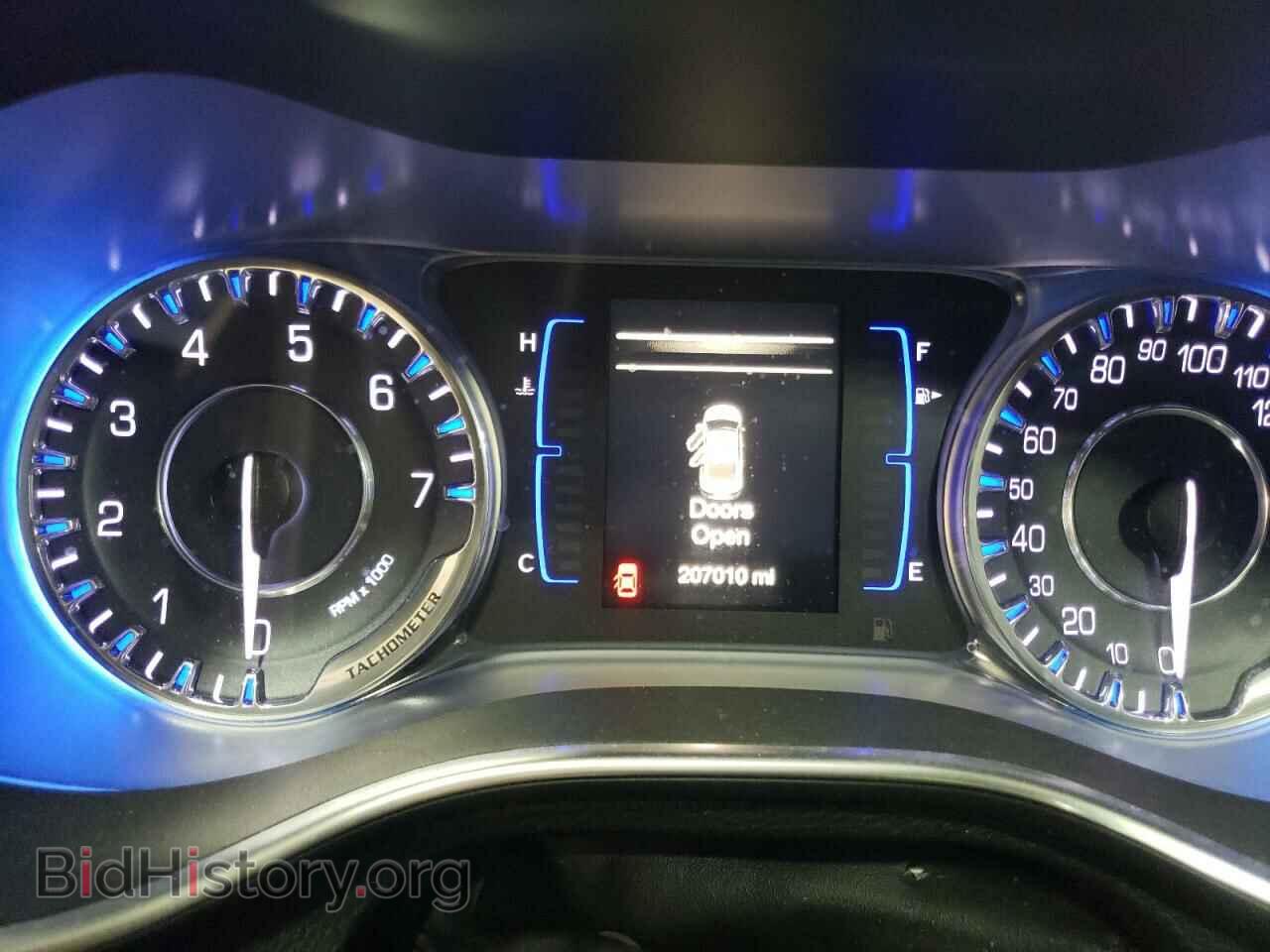 2016 CHRYSLER 200 - VIN: 1C3CCCFB1GN189712 - Фото 9