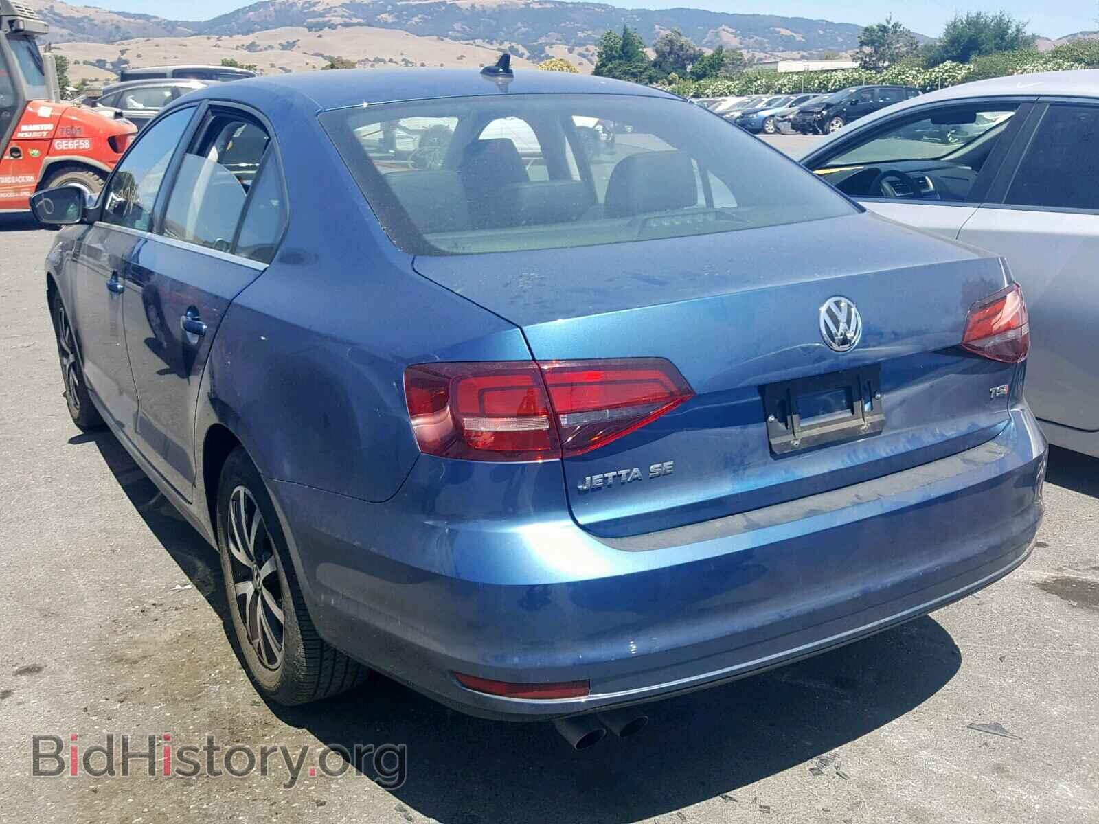 2017 VOLKSWAGEN JETTA - VIN: 3VWDB7AJ4HM375357 - Photo 3