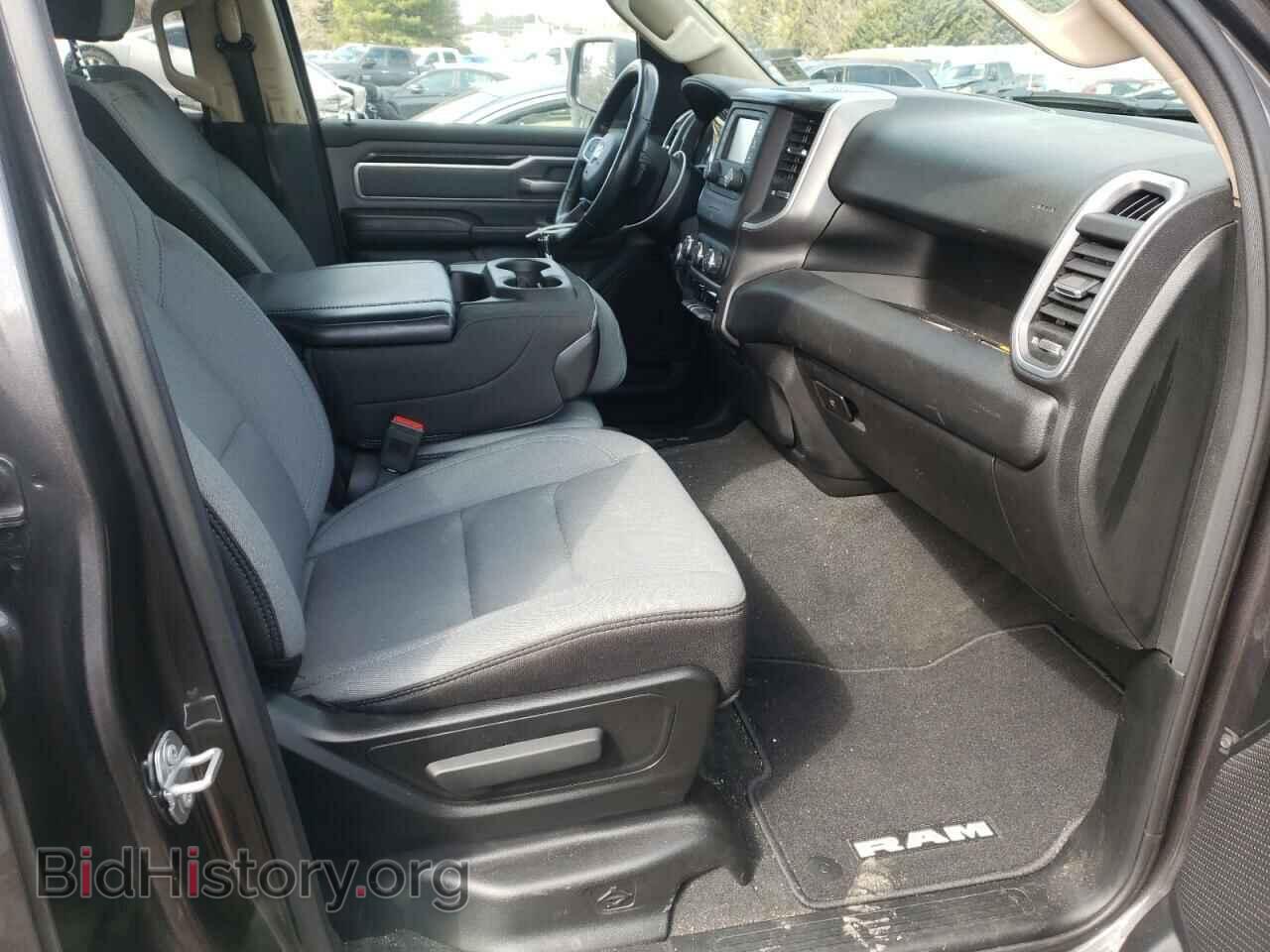 2020 RAM 1500 - VIN: 1C6SRFBT2LN215788 - Фото 5