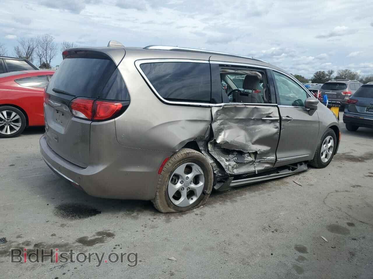 2017 CHRYSLER PACIFICA - VIN: 2C4RC1EG0HR648823 - Photo 3