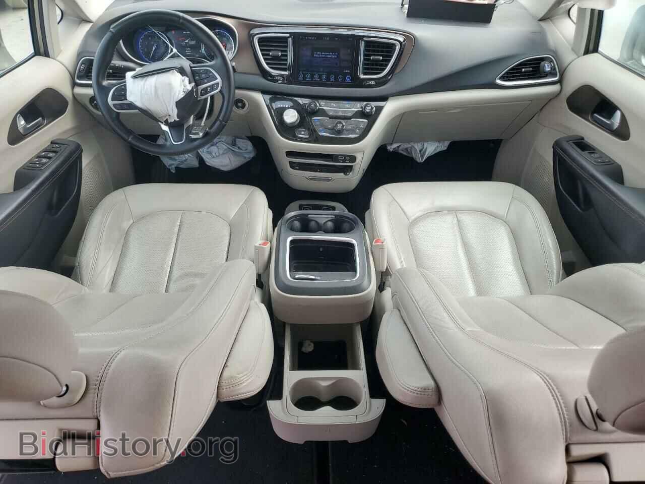 2017 CHRYSLER PACIFICA - VIN: 2C4RC1EG0HR648823 - Photo 8