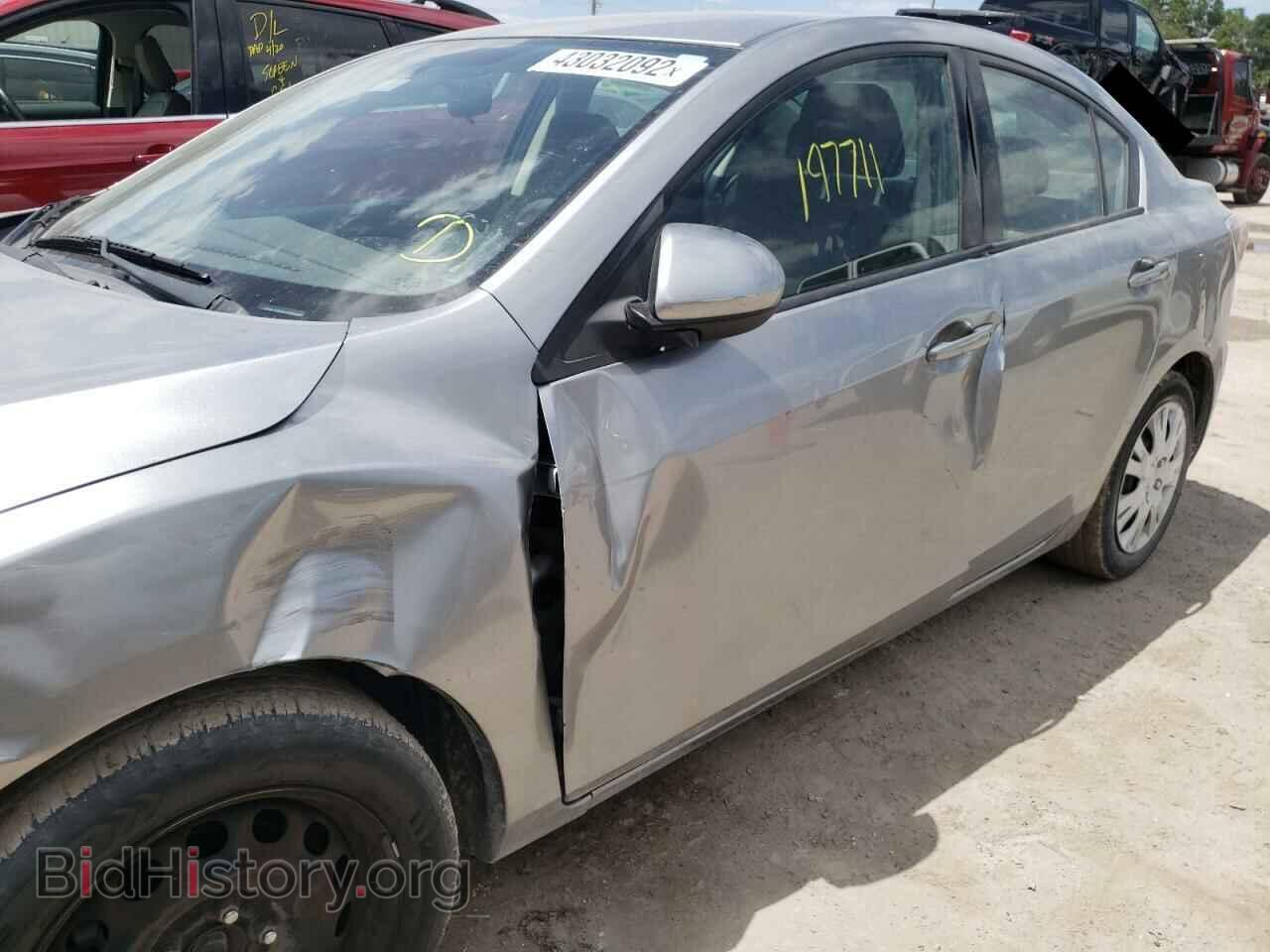 2013 MAZDA 3 - VIN: JM1BL1TF5D1725647 - Фото 9