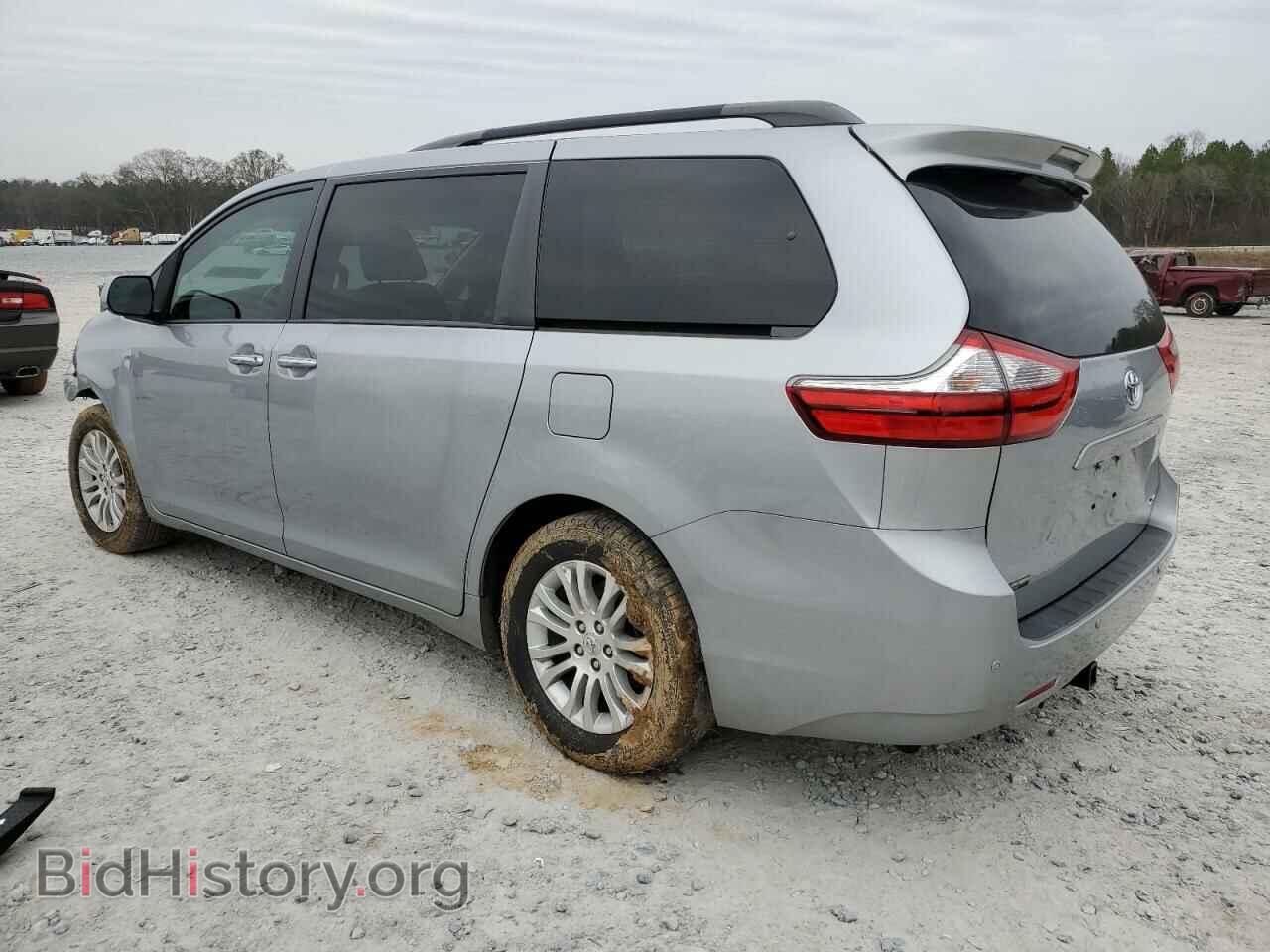 2017 TOYOTA All Models - VIN: 5TDYZ3DC0HS814236 - Фото 2