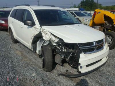 2017 Dodge JOURNEY SE, белый — VIN 3C4PDCAB5HT638781, Copart