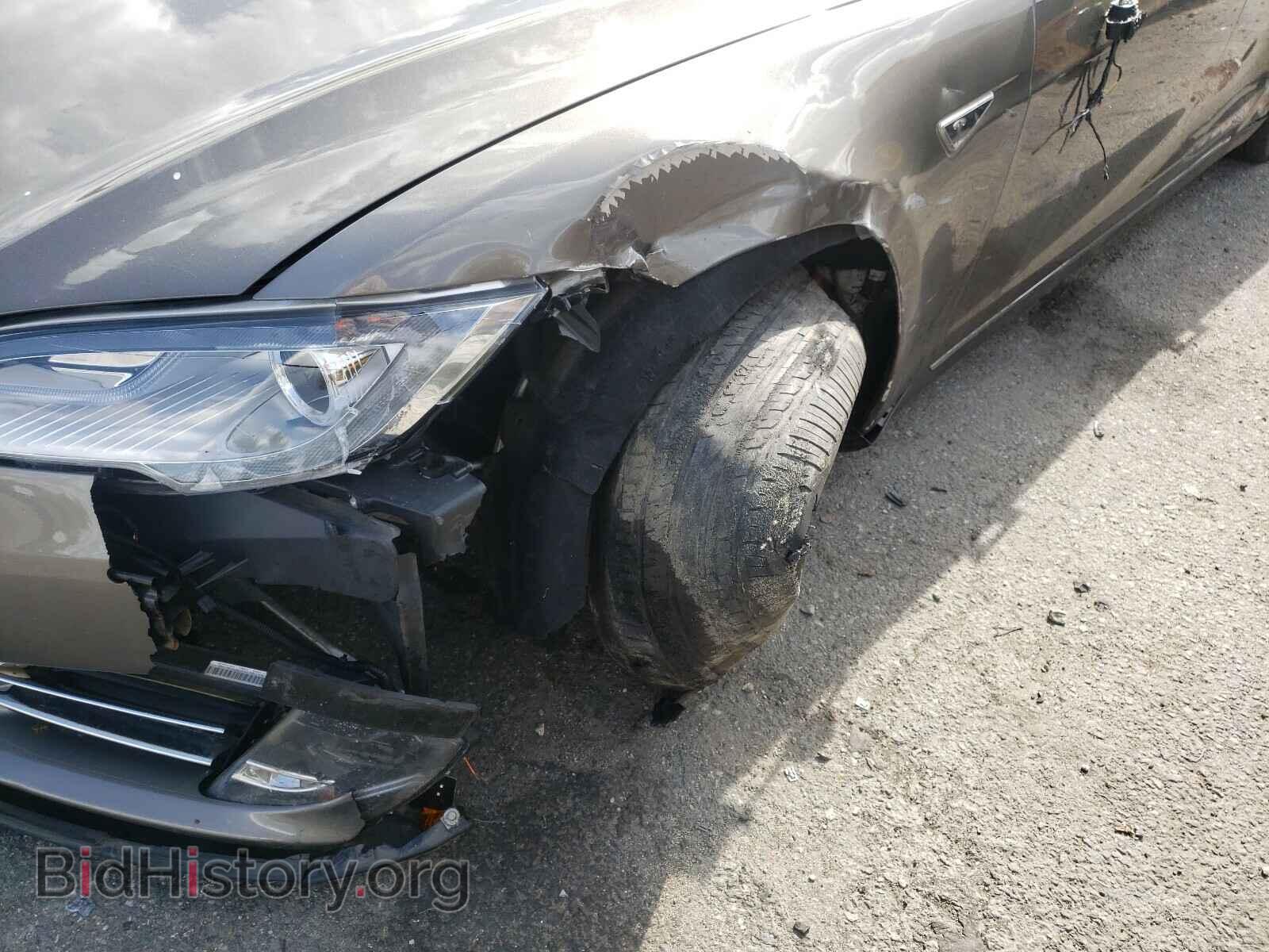 2015 TESLA MODEL S - VIN: 5YJSA1E20FF115942 - Фото 9