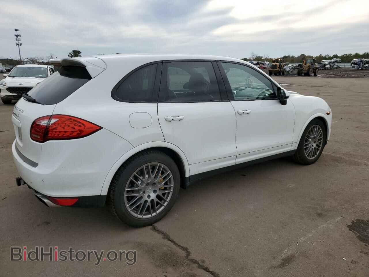 2014 PORSCHE CAYENNE - VIN: WP1AC2A29ELA87411 - Фото 3