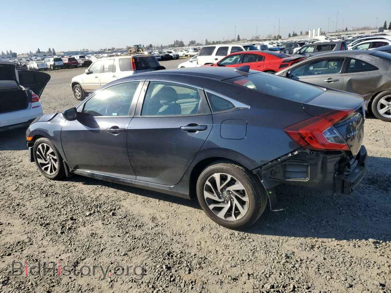 2018 HONDA CIVIC - VIN: 2HGFC2F70JH520120 - Фото 2