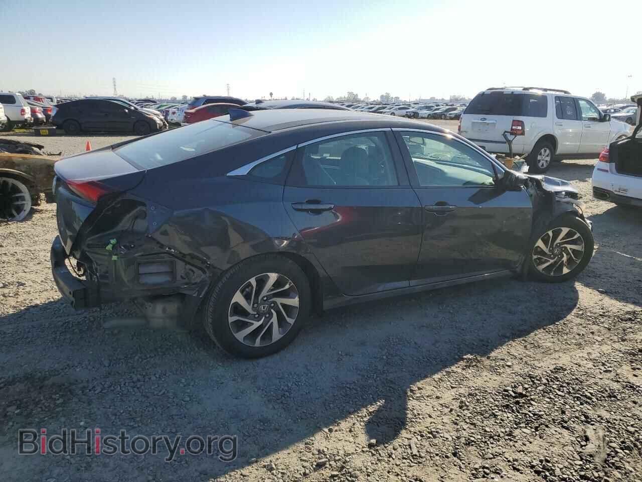2018 HONDA CIVIC - VIN: 2HGFC2F70JH520120 - Фото 3