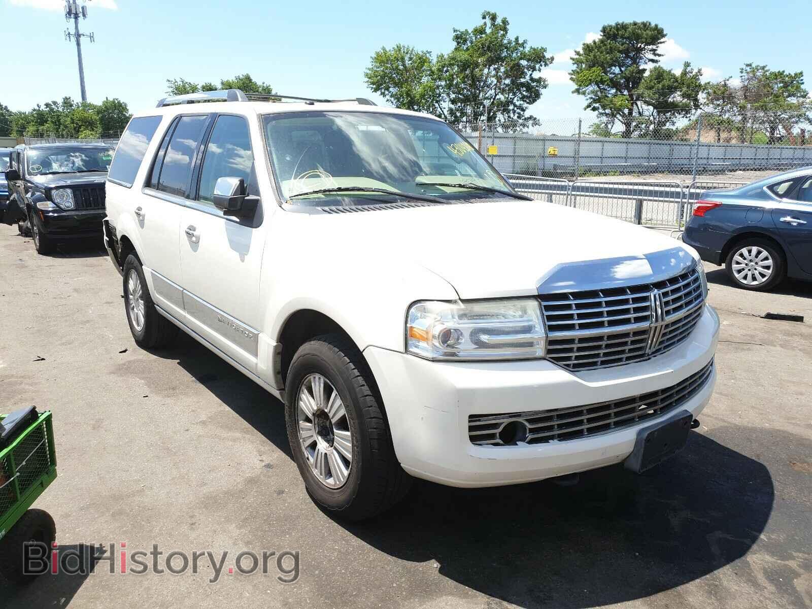 Photo 5LMFU28568LJ02237 - LINCOLN NAVIGATOR 2008