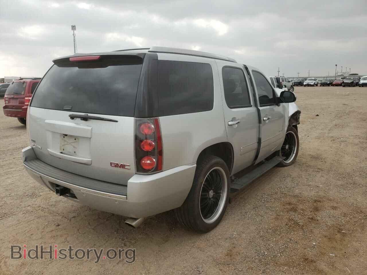 2011 GMC YUKON - VIN: 1GKS2EEF3BR133643 - Фото 4