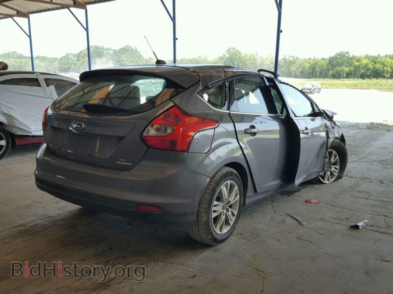 2012 Ford FOCUS (VIN 1FAHP3M28CL454193) — photo 4 of 10