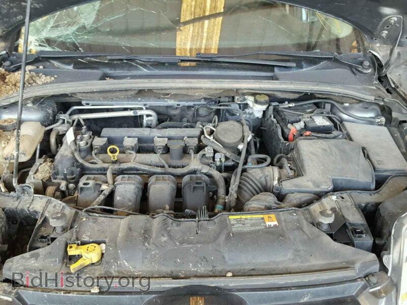 2012 Ford FOCUS (VIN 1FAHP3M28CL454193) — photo 7 of 10