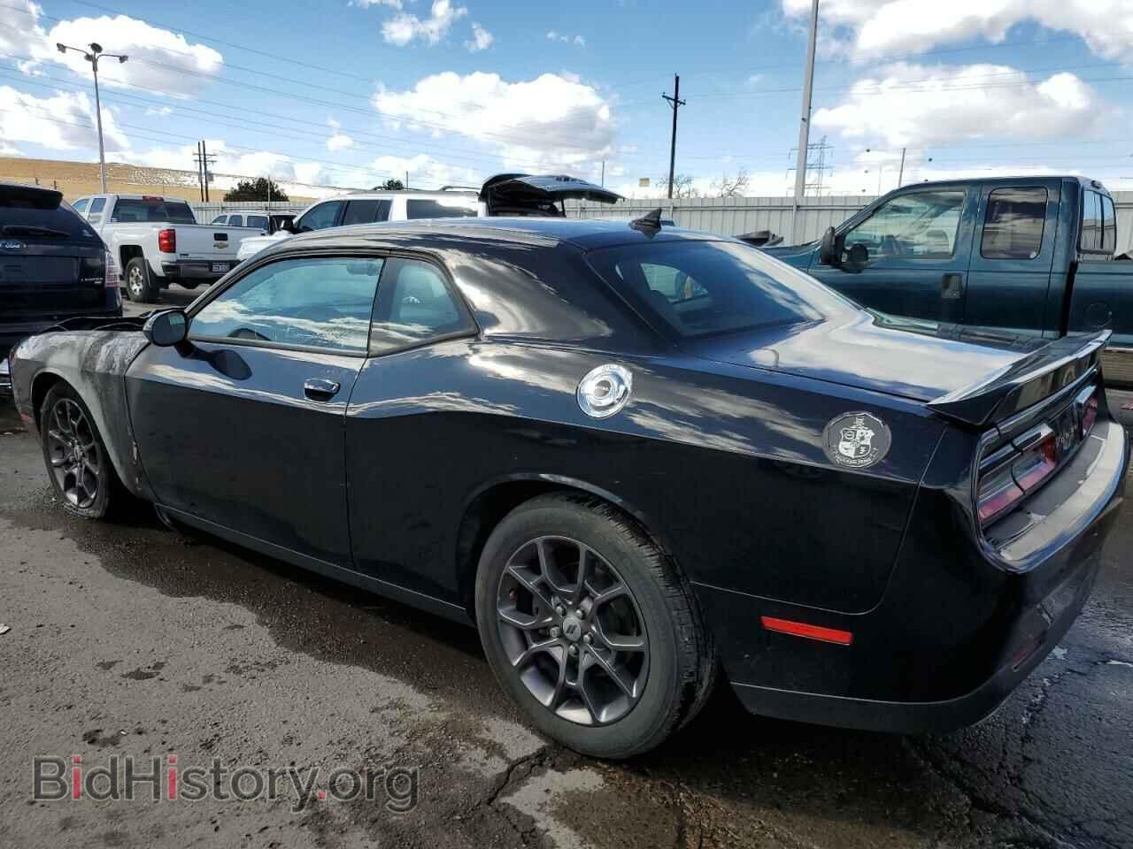 2018 DODGE CHALLENGER - VIN: 2C3CDZGG4JH257320 - Photo 2