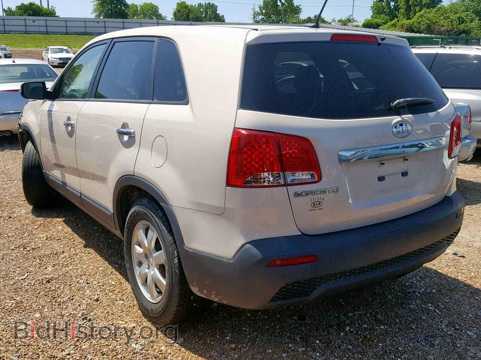 2011 KIA SORENTO BA - VIN: 5XYKT3A14BG007782 - Фото 3