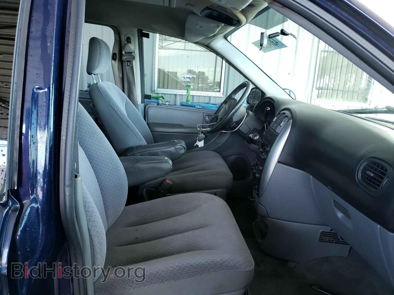 2006 CHRYSLER MINIVAN - VIN: 2A8GP54LX6R629638 - Фото 5
