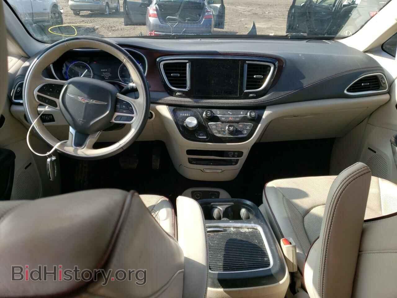 2017 CHRYSLER PACIFICA - VIN: 2C4RC1GG6HR763052 - Photo 8