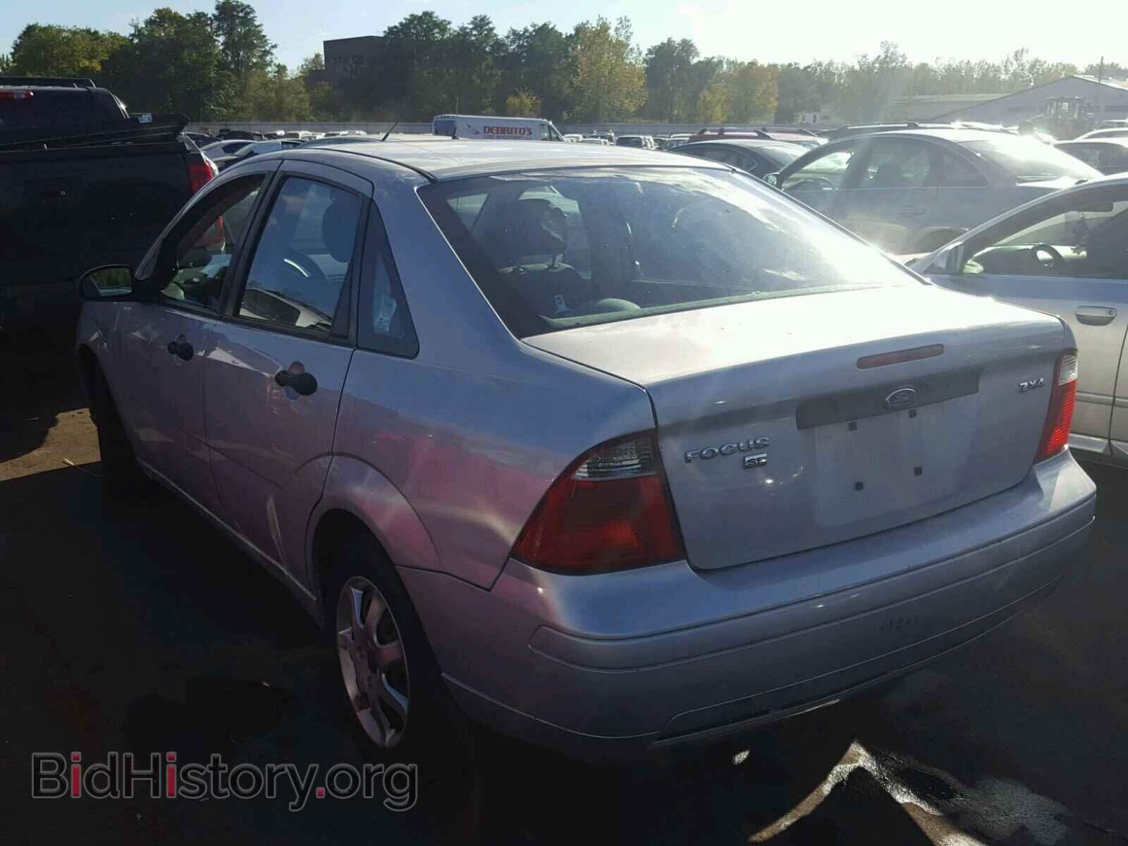 2005 FORD FOCUS - VIN: 1FAHP34N85W232085 - Фото 3