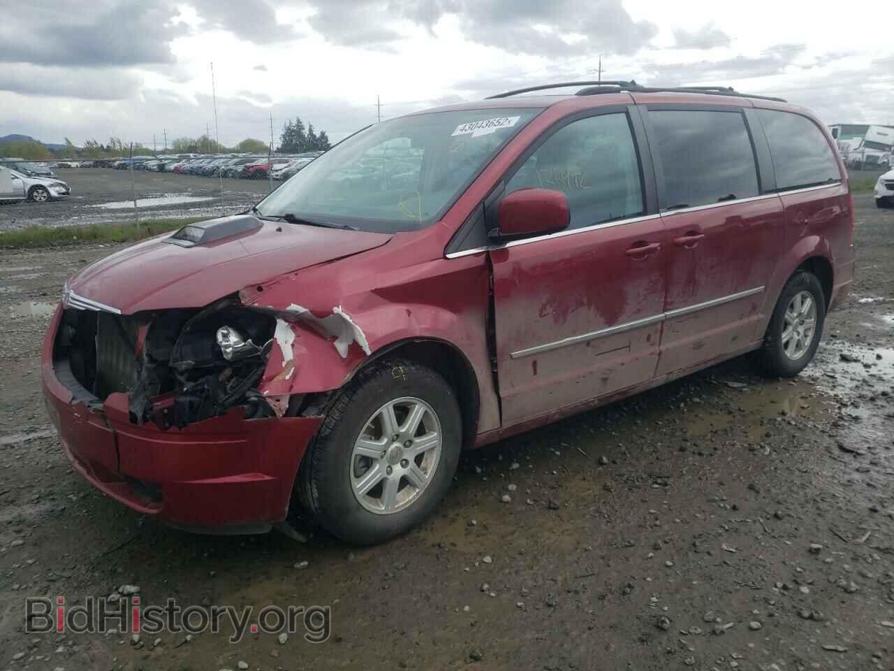 2010 CHRYSLER MINIVAN - VIN: 2A4RR8D17AR479808 - Фото 2