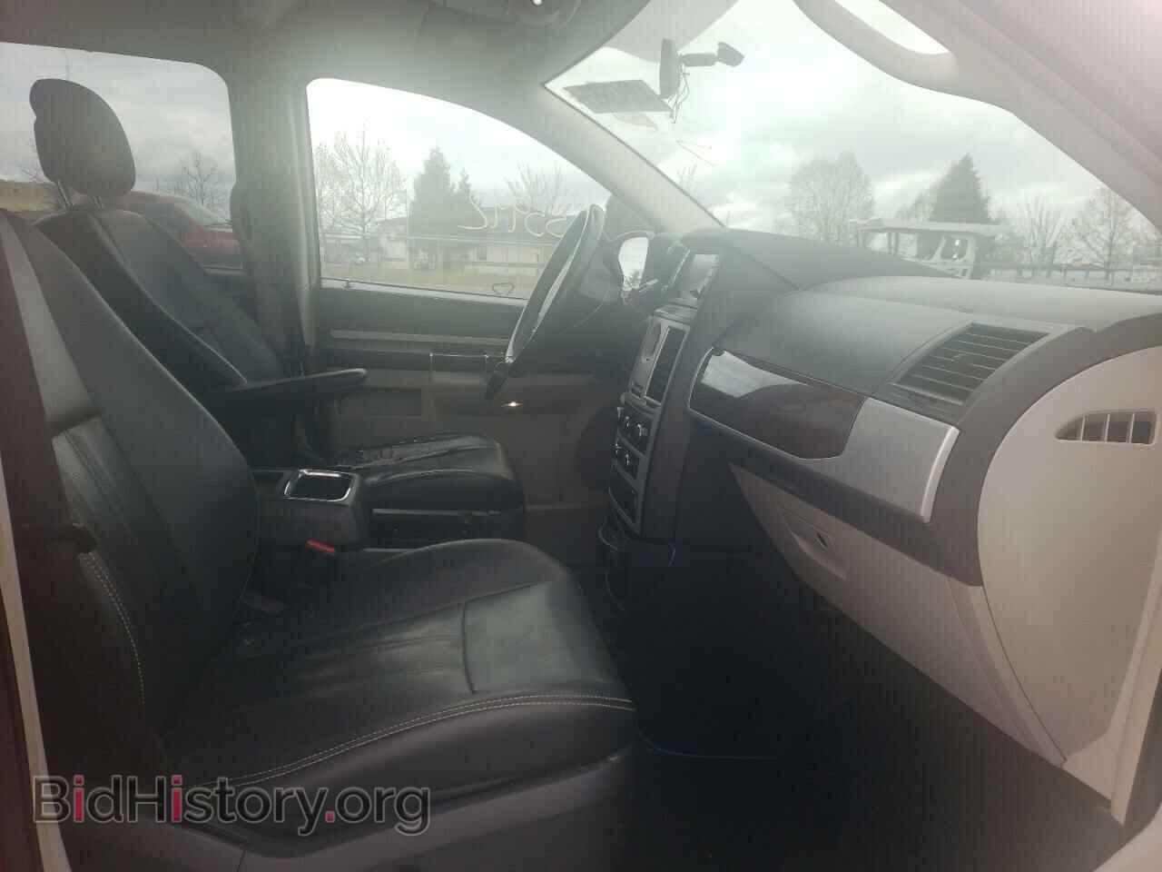 2010 CHRYSLER MINIVAN - VIN: 2A4RR8D17AR479808 - Фото 5