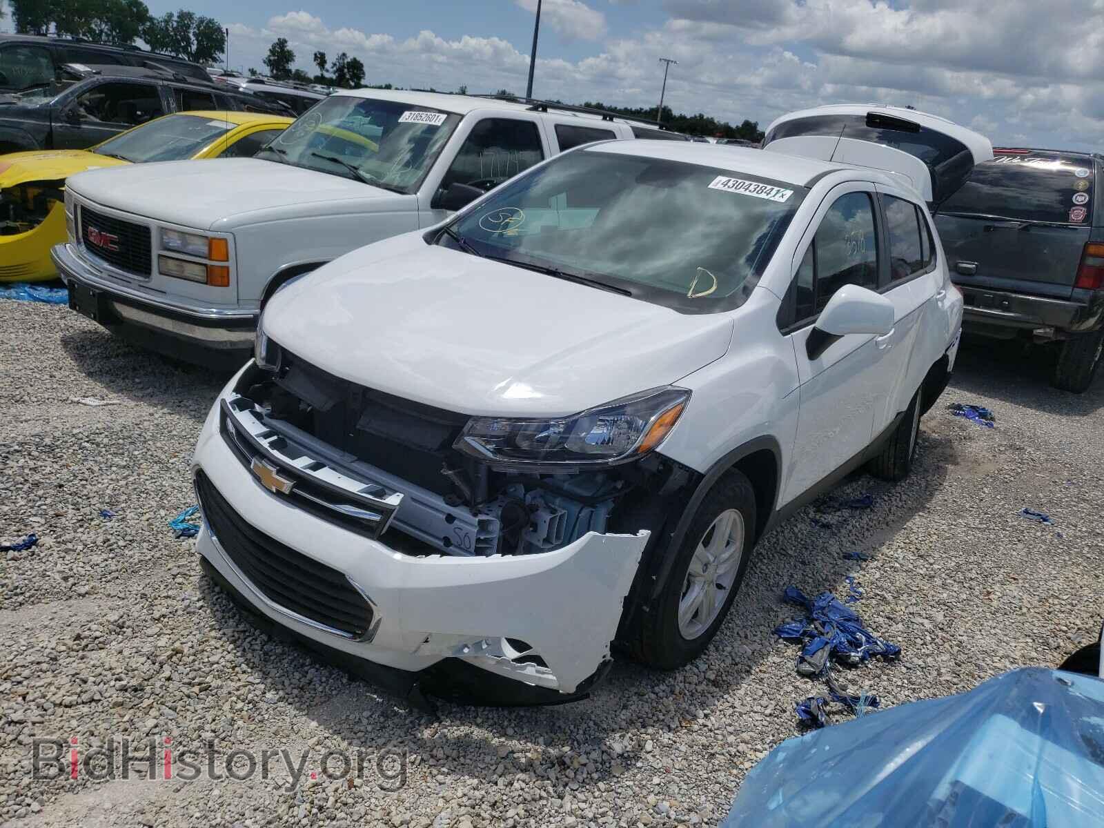 2020 CHEVROLET TRAX - VIN: 3GNCJKSB9LL166312 - Photo 2