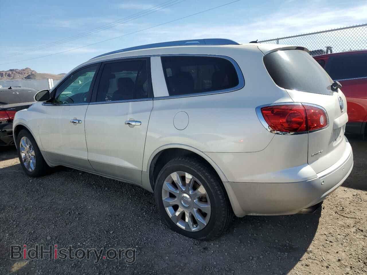 2011 BUICK ENCLAVE - VIN: 5GAKRCED5BJ104154 - Фото 2