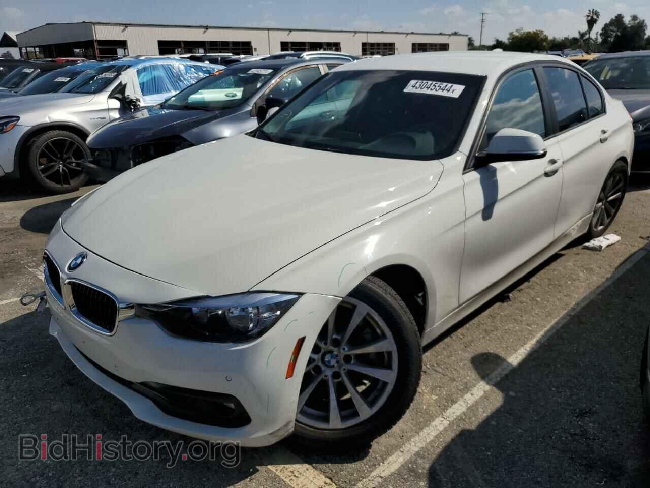 Photo WBA8E1G50GNU11730 - BMW 3 SERIES 2016