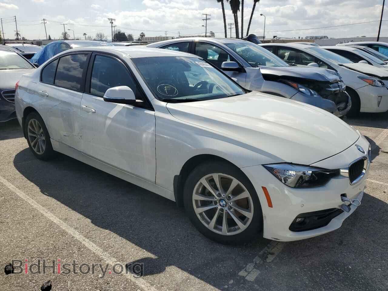 2016 BMW 3 SERIES - VIN: WBA8E1G50GNU11730 - Фото 4
