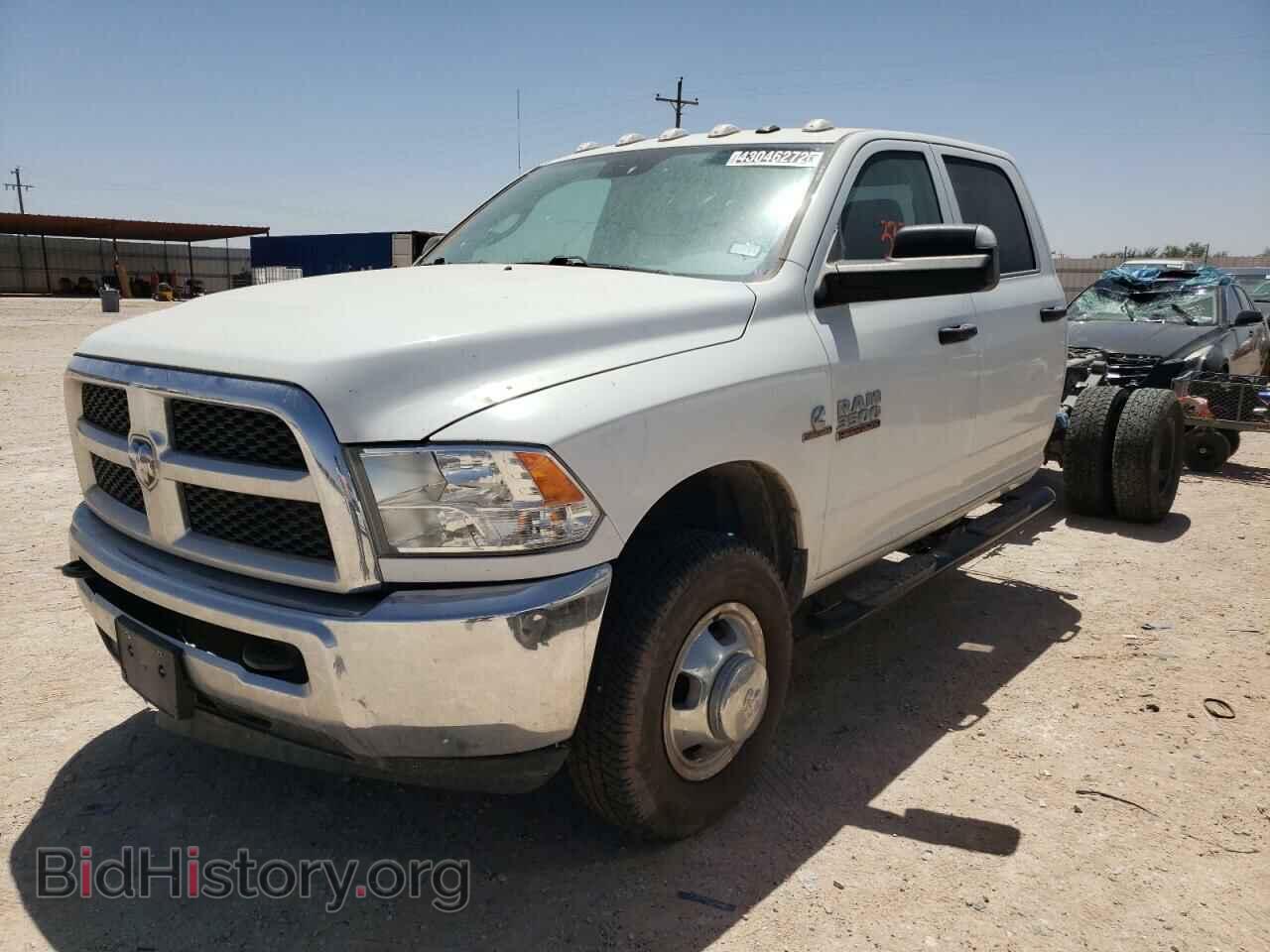 2018 RAM 3500 - VIN: 3C7WRTCL8JG397951 - Фото 2